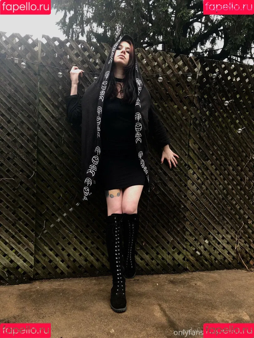 yubaba_yaga Onlyfans Photo Gallery 