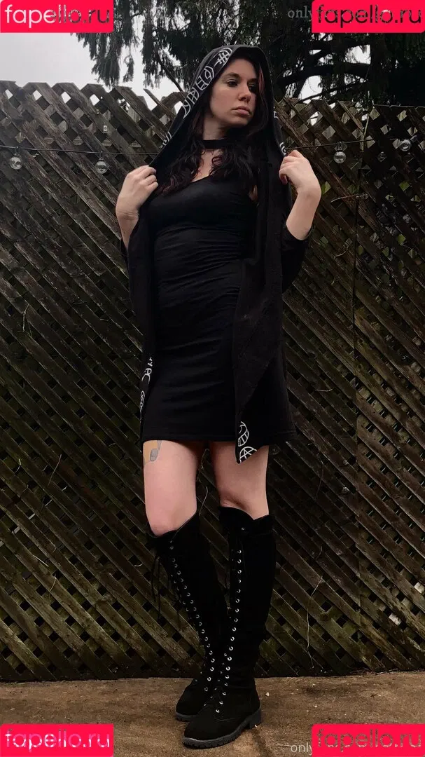 yubaba_yaga Onlyfans Photo Gallery 