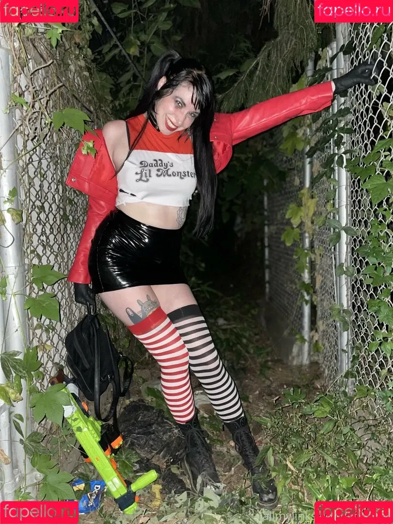 yubaba_yaga Onlyfans Photo Gallery 
