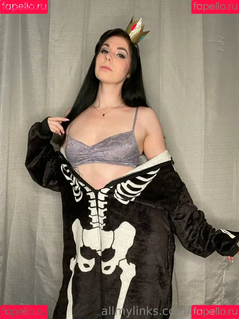 yubaba_yaga Onlyfans Photo Gallery 