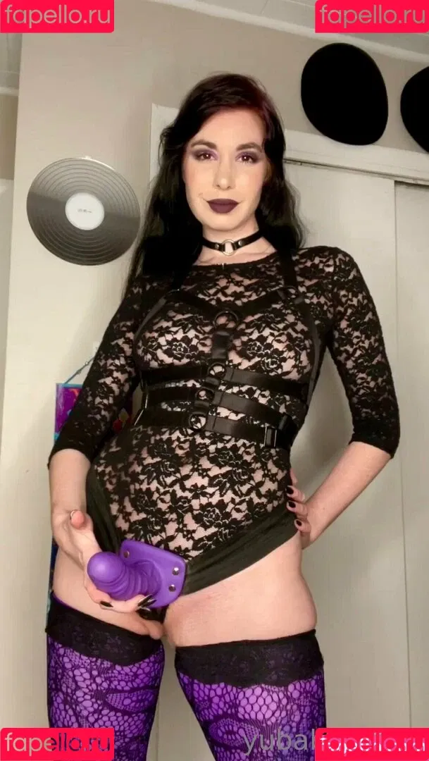 yubaba_yaga Onlyfans Photo Gallery 