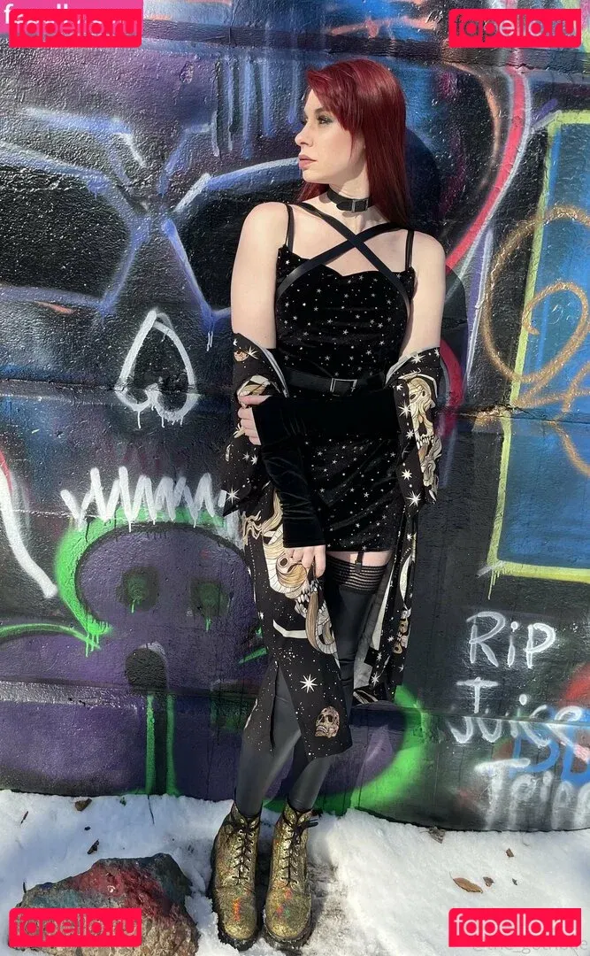 yubaba_yaga Onlyfans Photo Gallery 