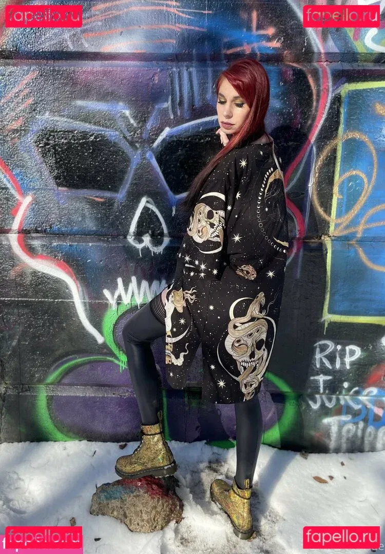 yubaba_yaga Onlyfans Photo Gallery 