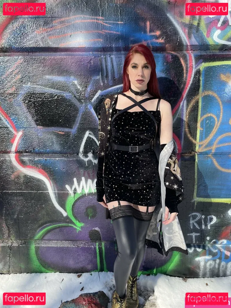 yubaba_yaga Onlyfans Photo Gallery 