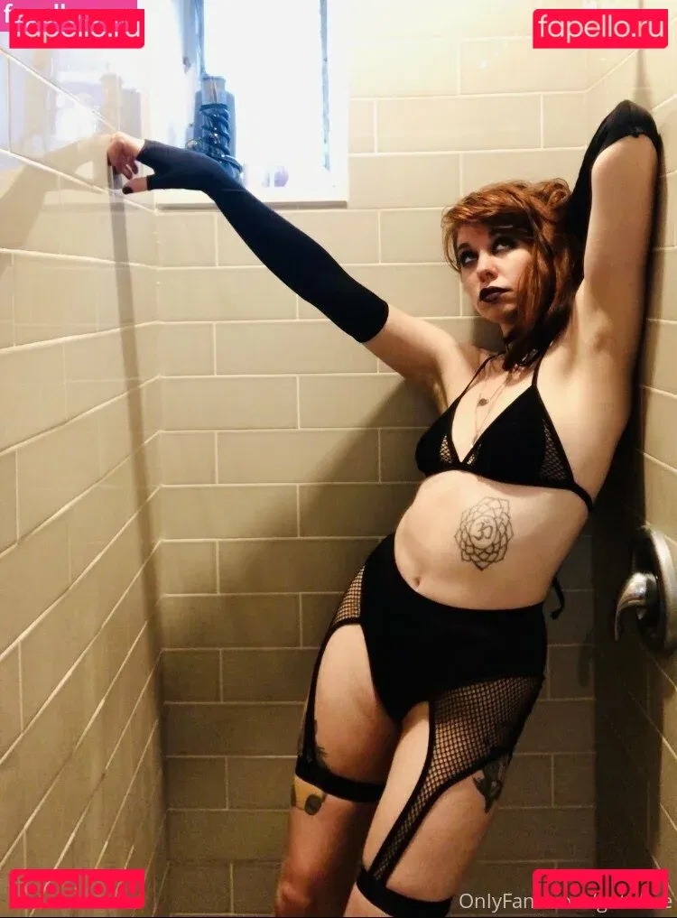 yubaba_yaga Onlyfans Photo Gallery 