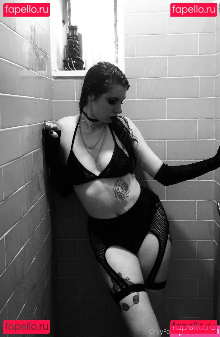 yubaba_yaga Onlyfans Photo Gallery 