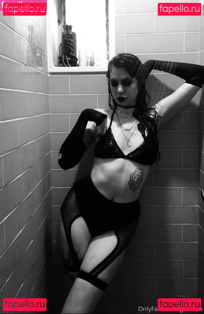 yubaba_yaga Onlyfans Photo Gallery 