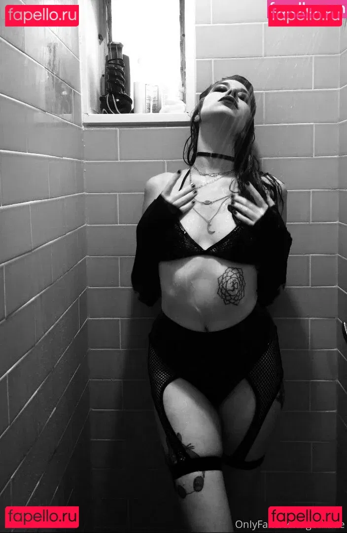 yubaba_yaga Onlyfans Photo Gallery 