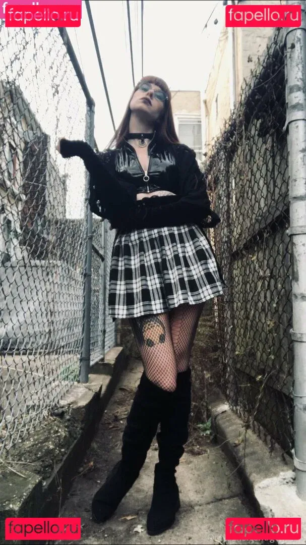 yubaba_yaga Onlyfans Photo Gallery 