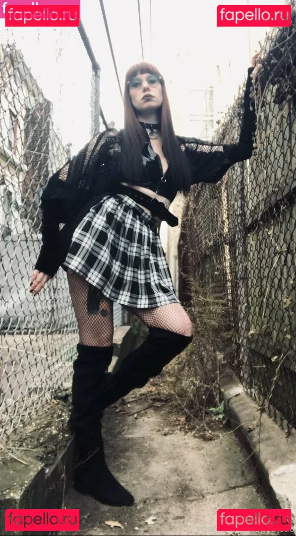 yubaba_yaga Onlyfans Photo Gallery 