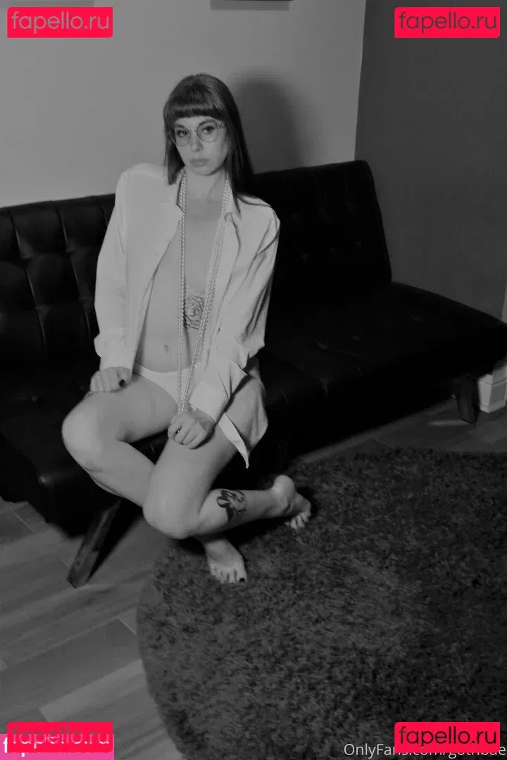 yubaba_yaga Onlyfans Photo Gallery 