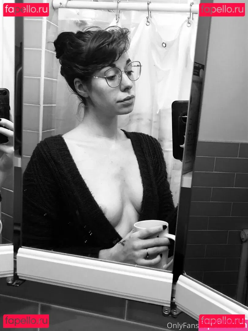 yubaba_yaga Onlyfans Photo Gallery 