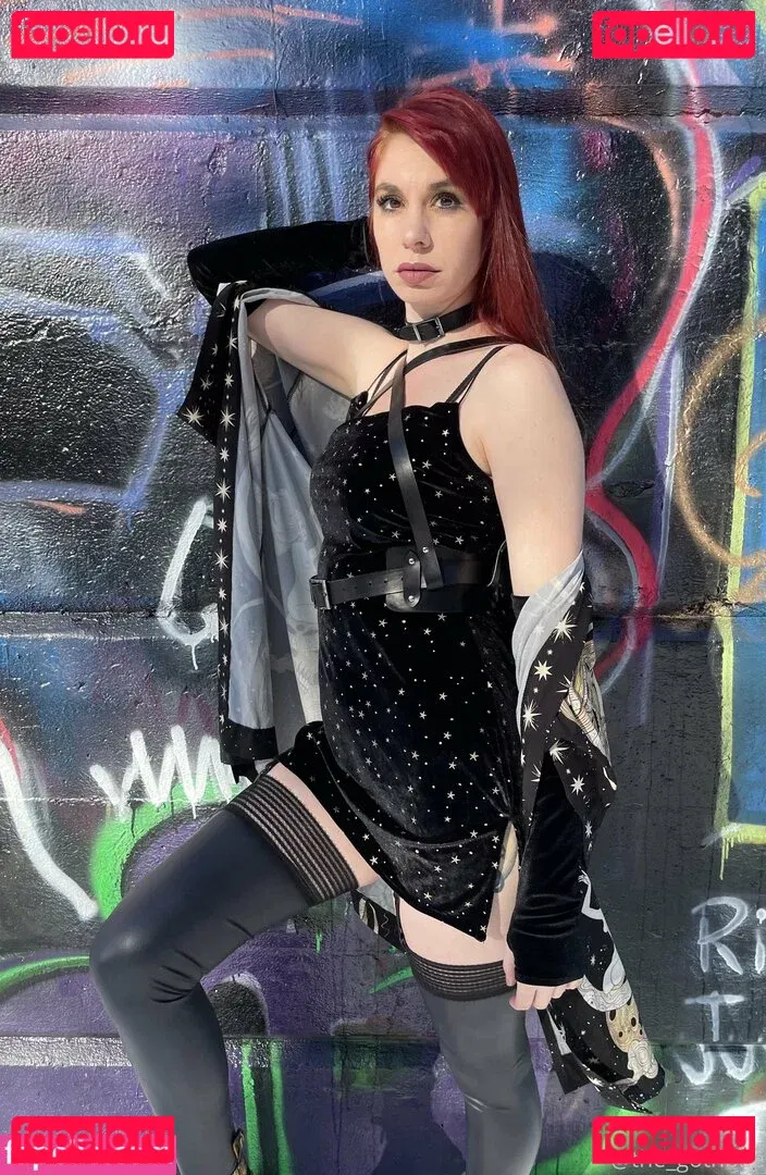 yubaba_yaga Onlyfans Photo Gallery 