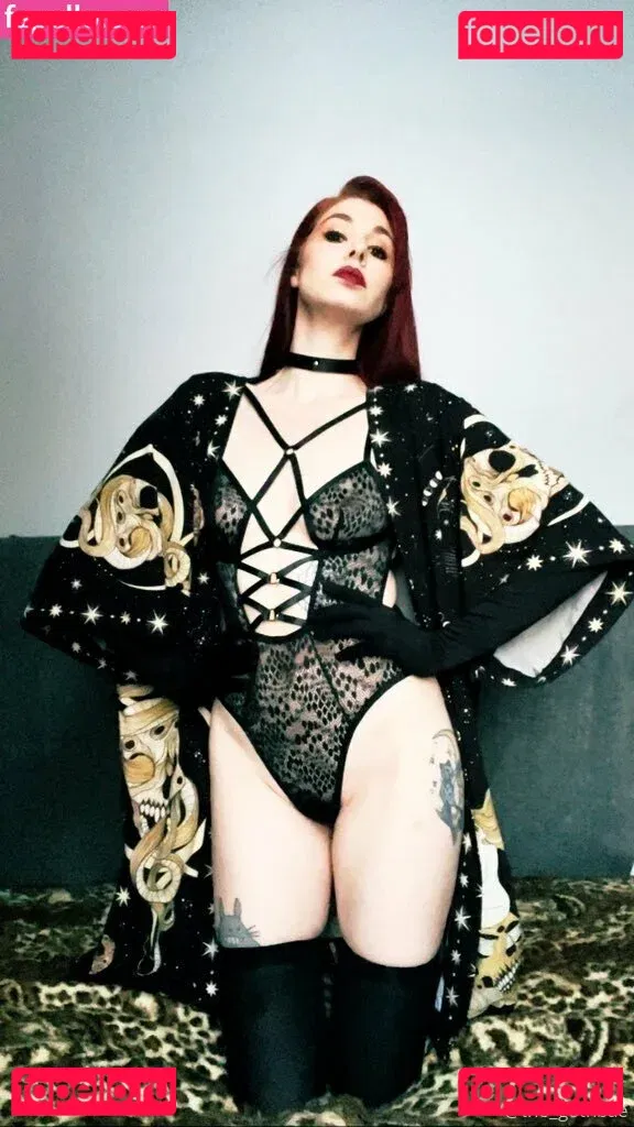 yubaba_yaga Onlyfans Photo Gallery 