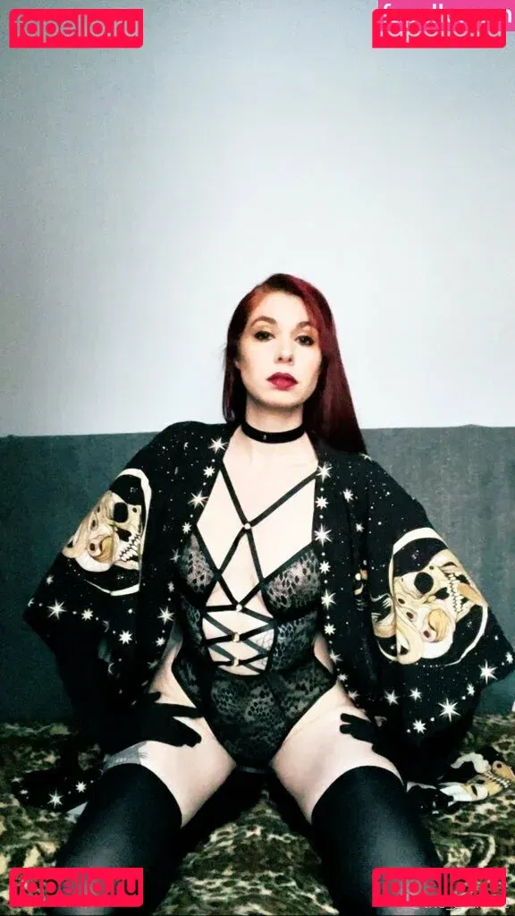 yubaba_yaga Onlyfans Photo Gallery 