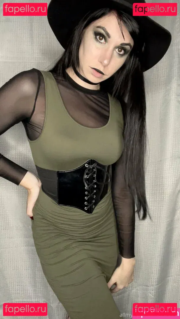 yubaba_yaga Onlyfans Photo Gallery 