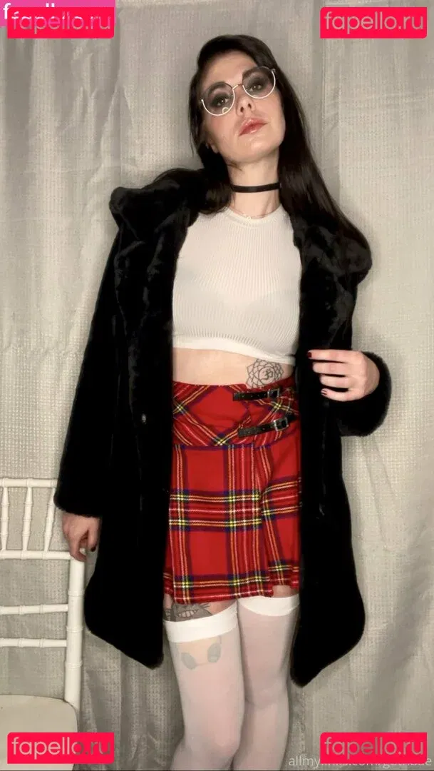 yubaba_yaga Onlyfans Photo Gallery 