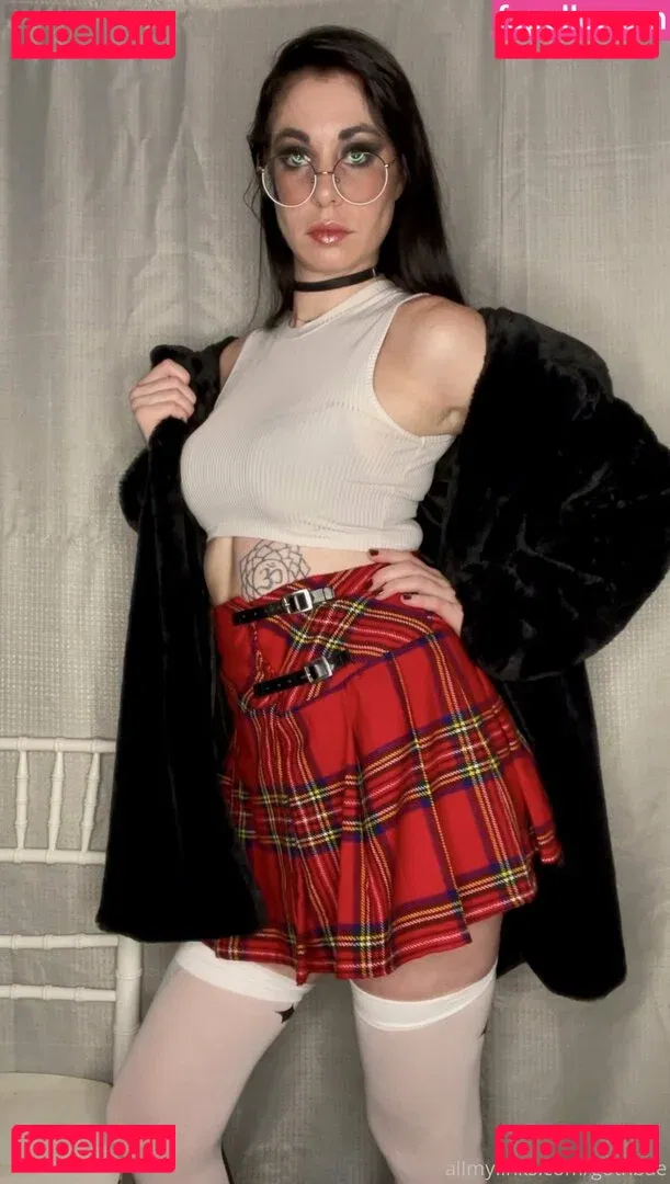 yubaba_yaga Onlyfans Photo Gallery 