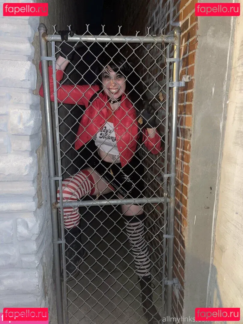 yubaba_yaga Onlyfans Photo Gallery 