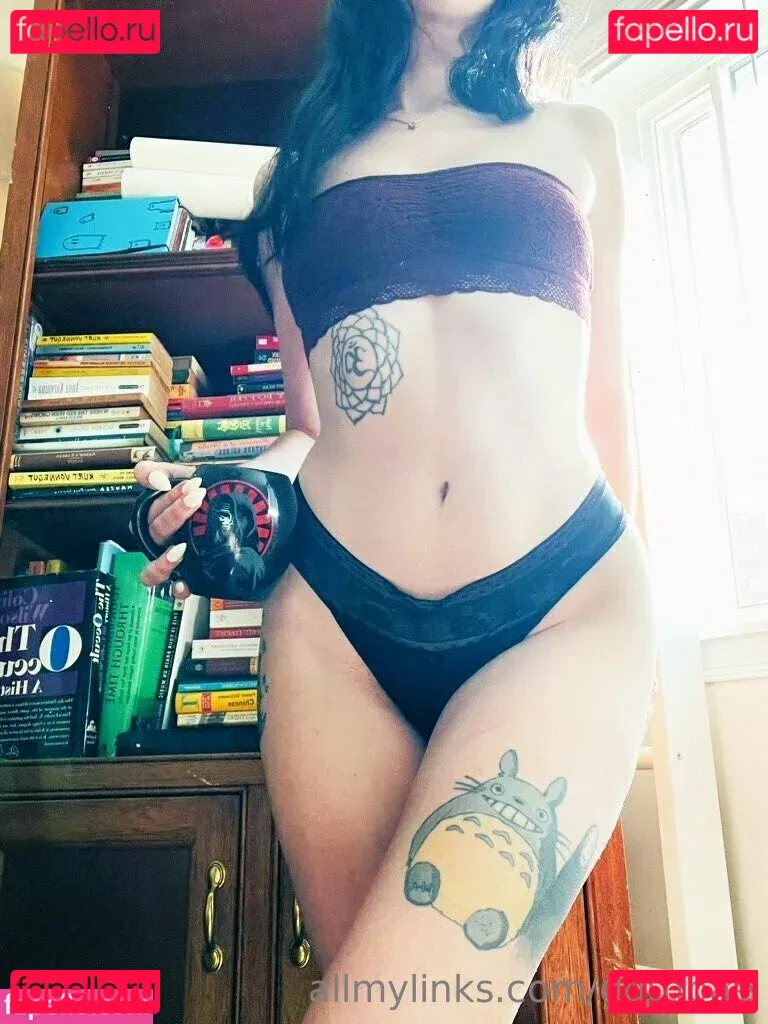 yubaba_yaga Onlyfans Photo Gallery 