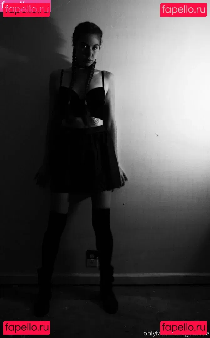 yubaba_yaga Onlyfans Photo Gallery 