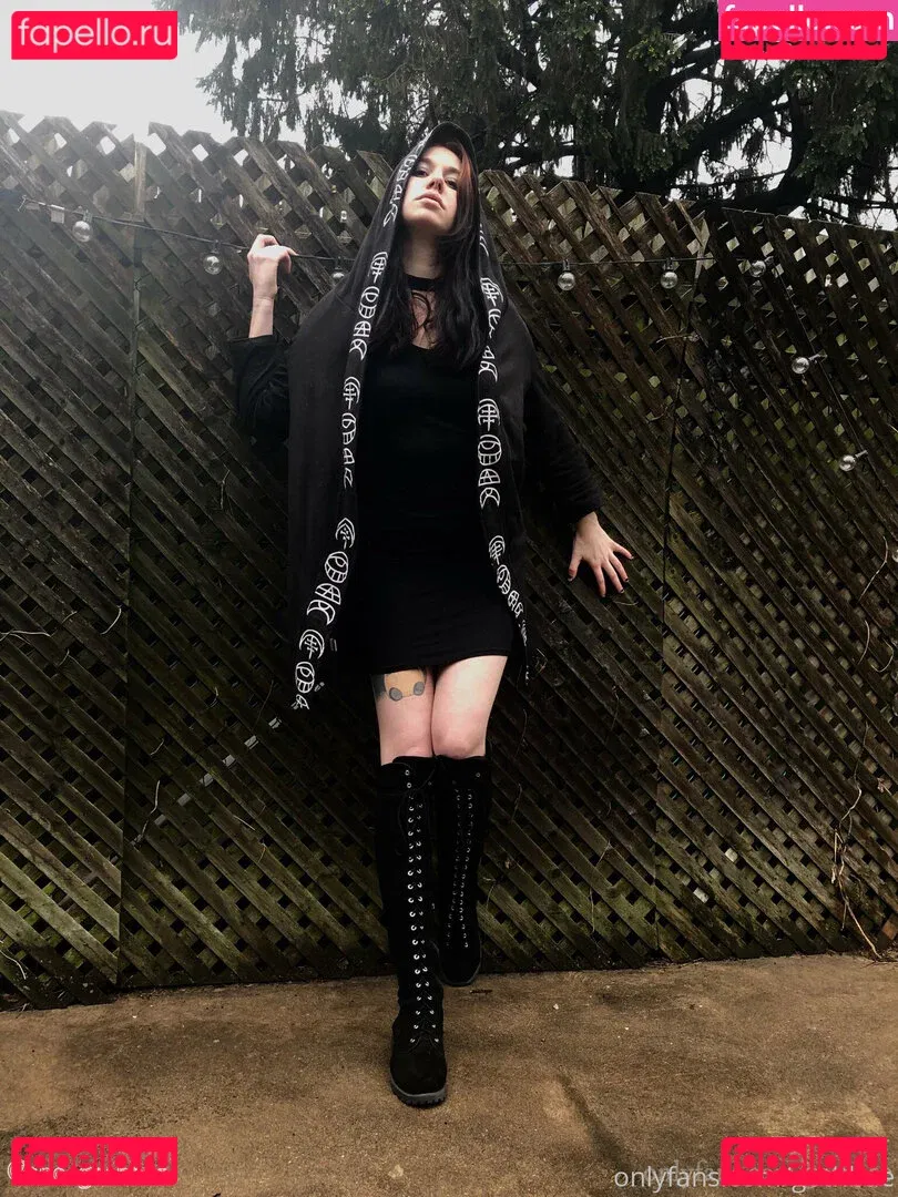 yubaba_yaga Onlyfans Photo Gallery 