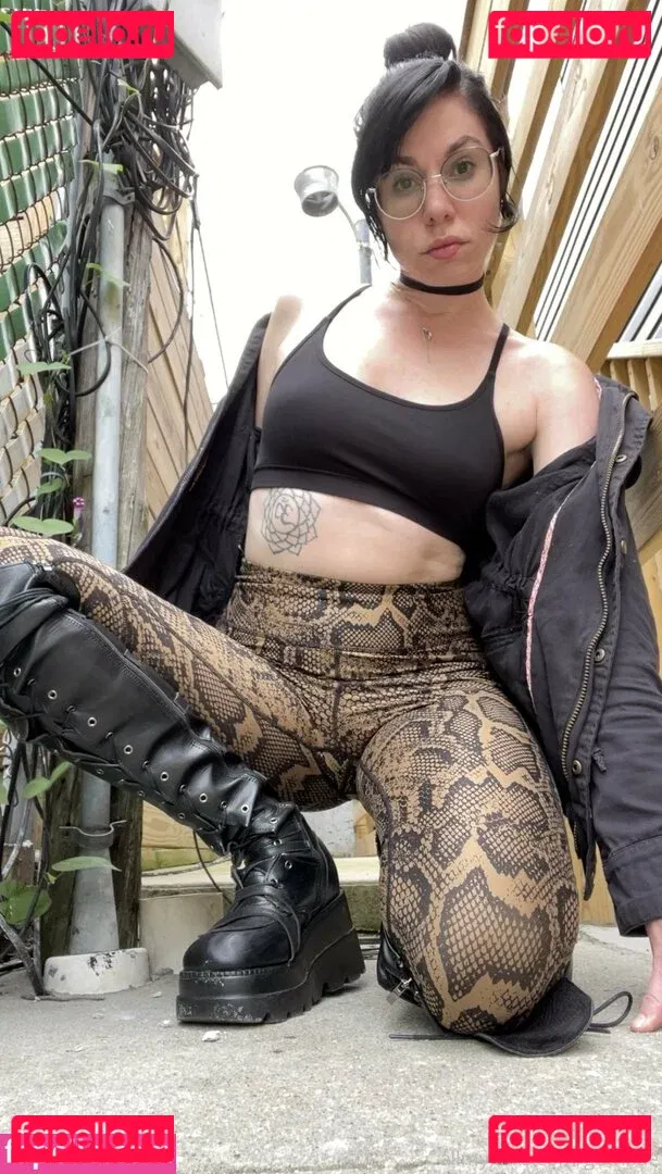 yubaba_yaga Onlyfans Photo Gallery 