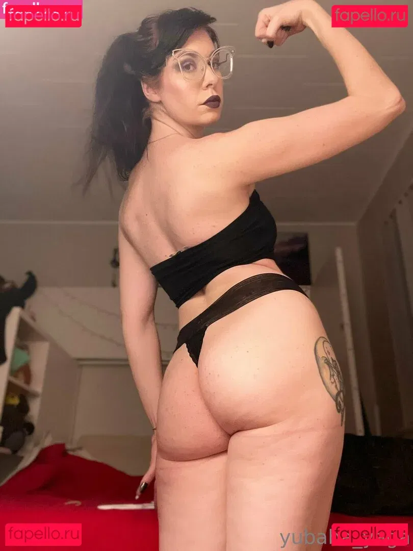 yubaba_yaga Onlyfans Photo Gallery 