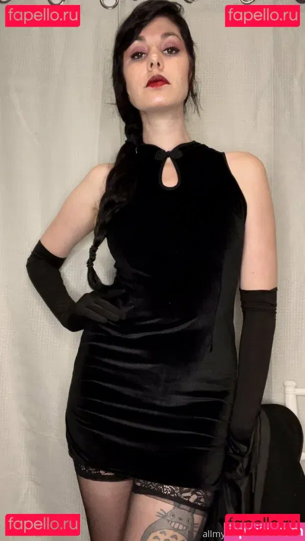 yubaba_yaga Onlyfans Photo Gallery 