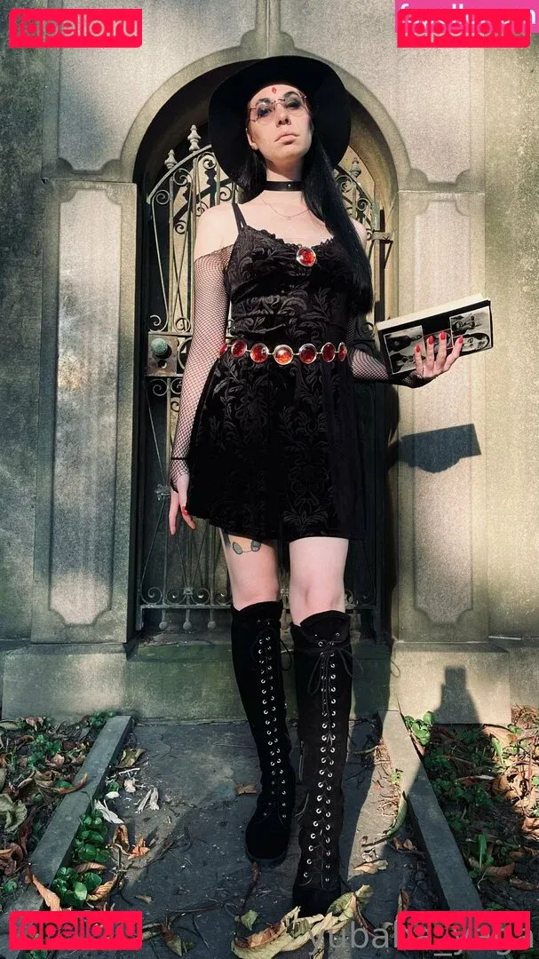 yubaba_yaga Onlyfans Photo Gallery 