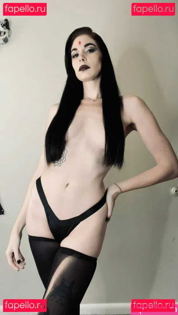 yubaba_yaga Onlyfans Photo Gallery 