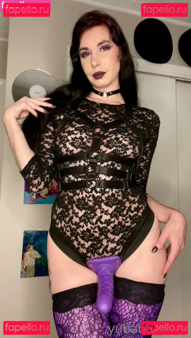 yubaba_yaga Onlyfans Photo Gallery 