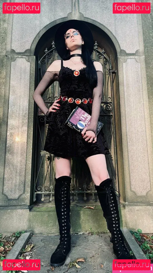 yubaba_yaga Onlyfans Photo Gallery 