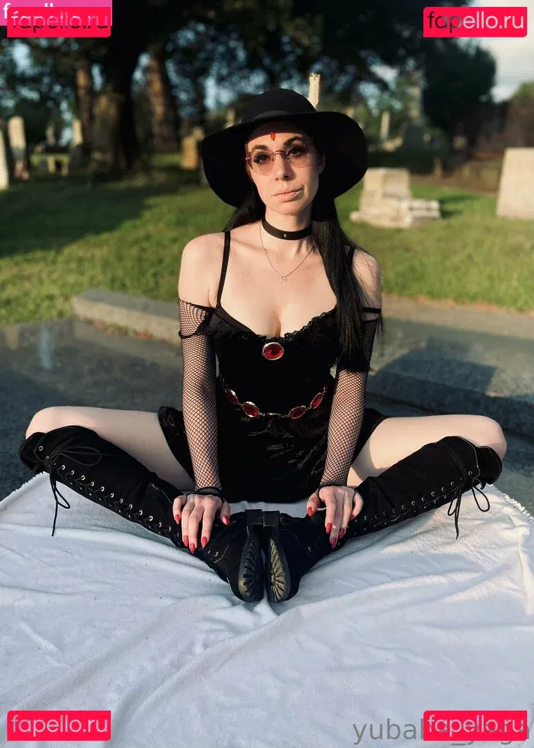 yubaba_yaga Onlyfans Photo Gallery 