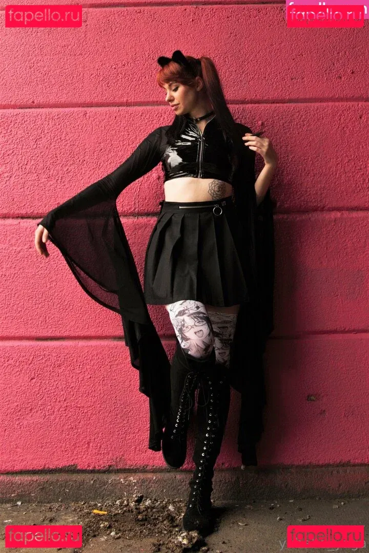 yubaba_yaga Onlyfans Photo Gallery 