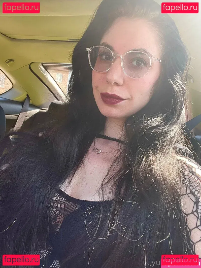 yubaba_yaga Onlyfans Photo Gallery 