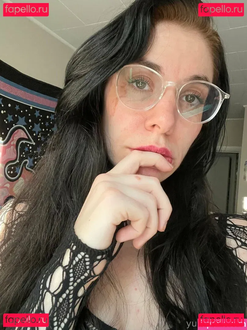 yubaba_yaga Onlyfans Photo Gallery 