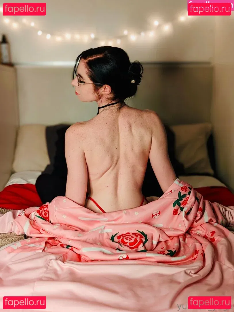 yubaba_yaga Onlyfans Photo Gallery 