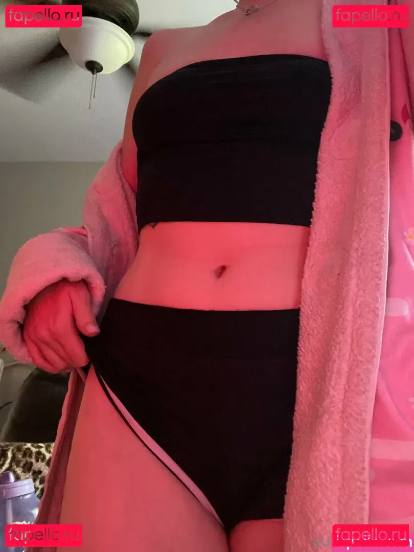 yubaba_yaga Onlyfans Photo Gallery 