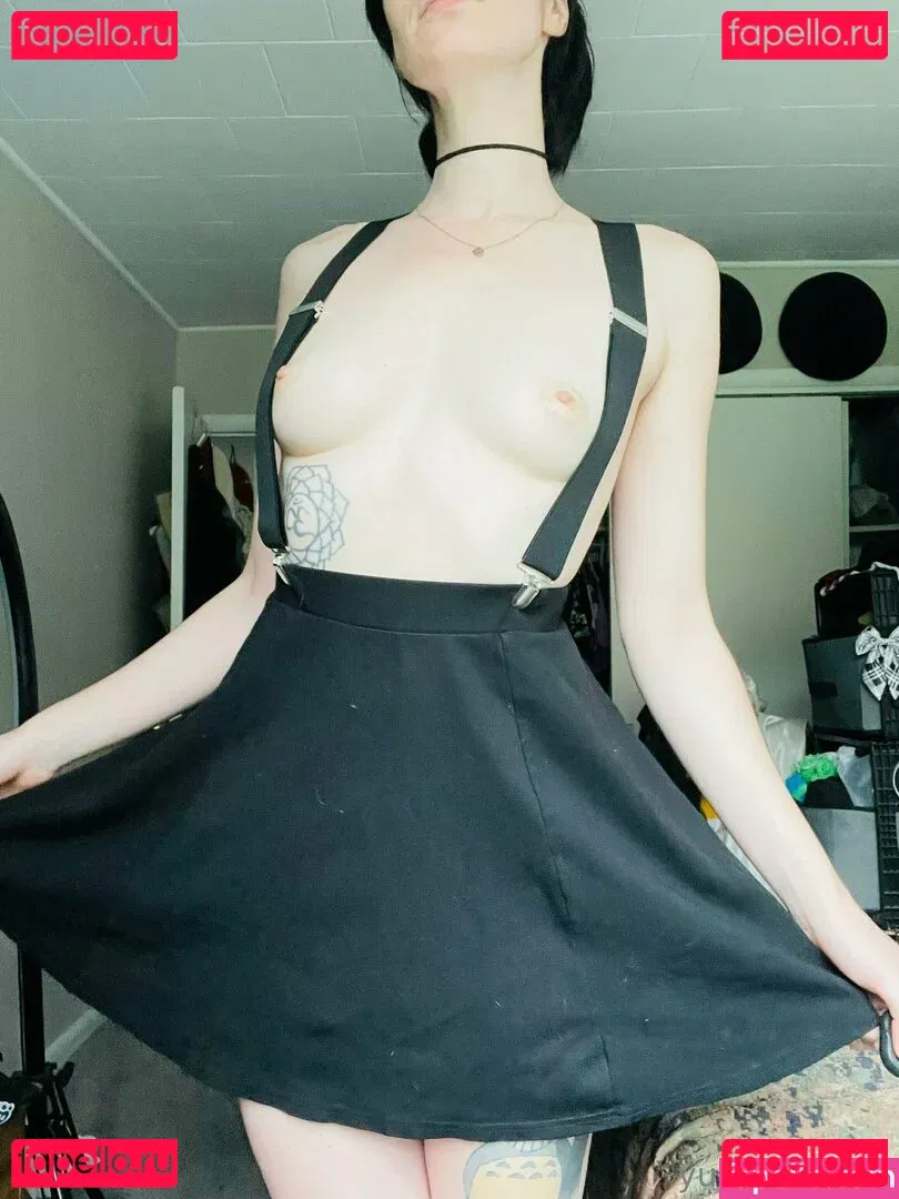 yubaba_yaga Onlyfans Photo Gallery 