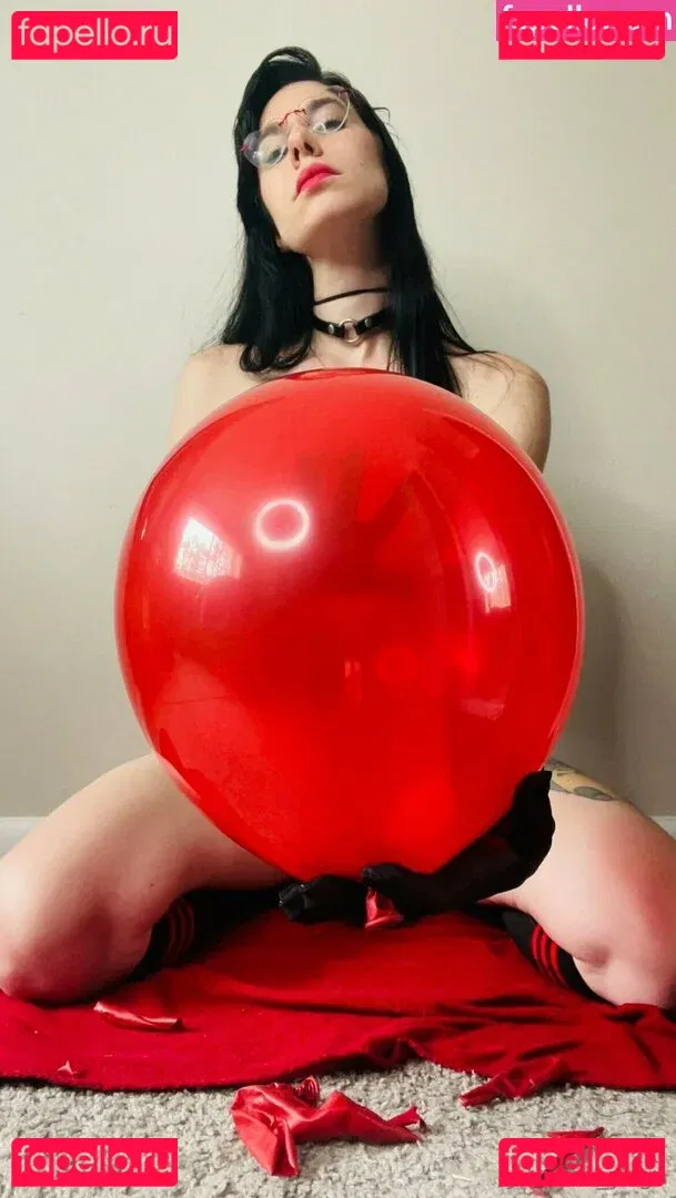 yubaba_yaga Onlyfans Photo Gallery 