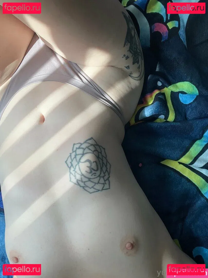 yubaba_yaga Onlyfans Photo Gallery 