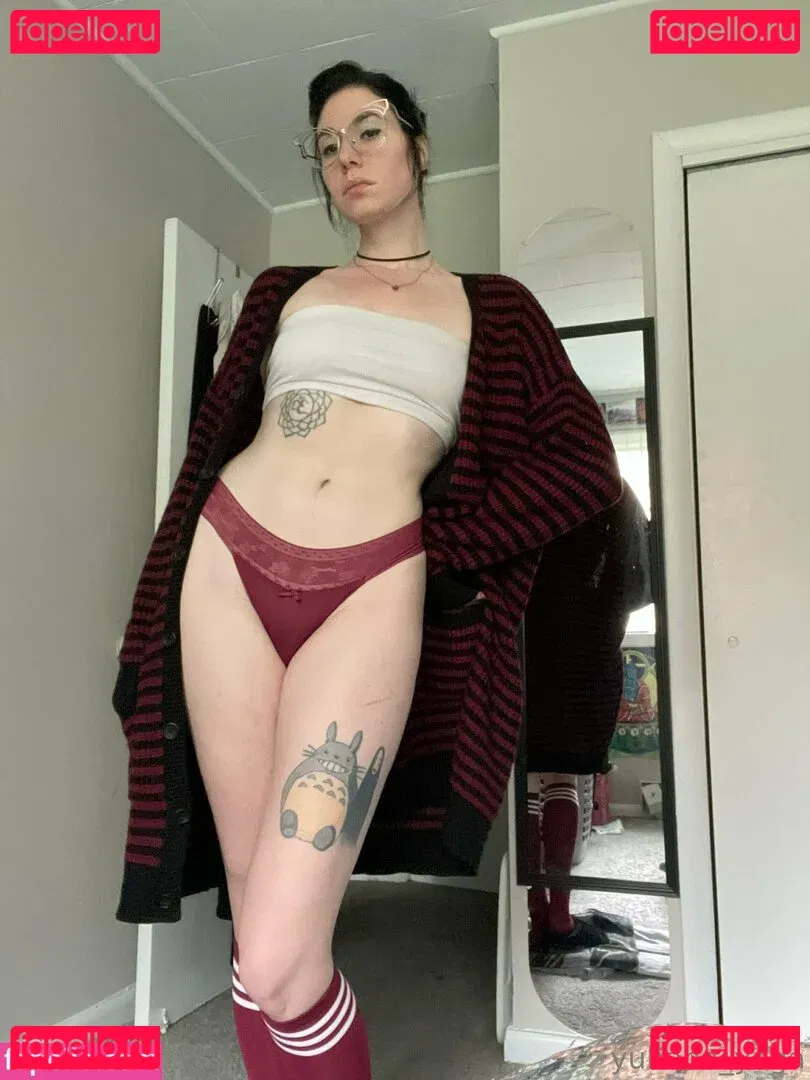 yubaba_yaga Onlyfans Photo Gallery 