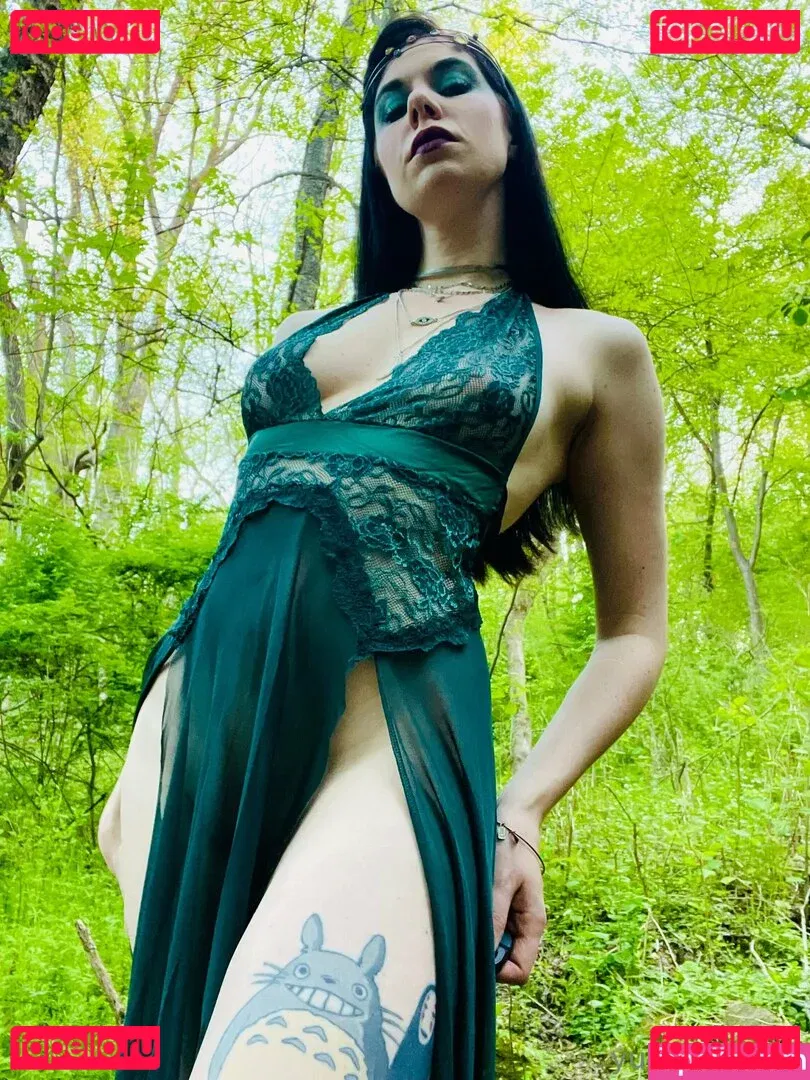 yubaba_yaga Onlyfans Photo Gallery 