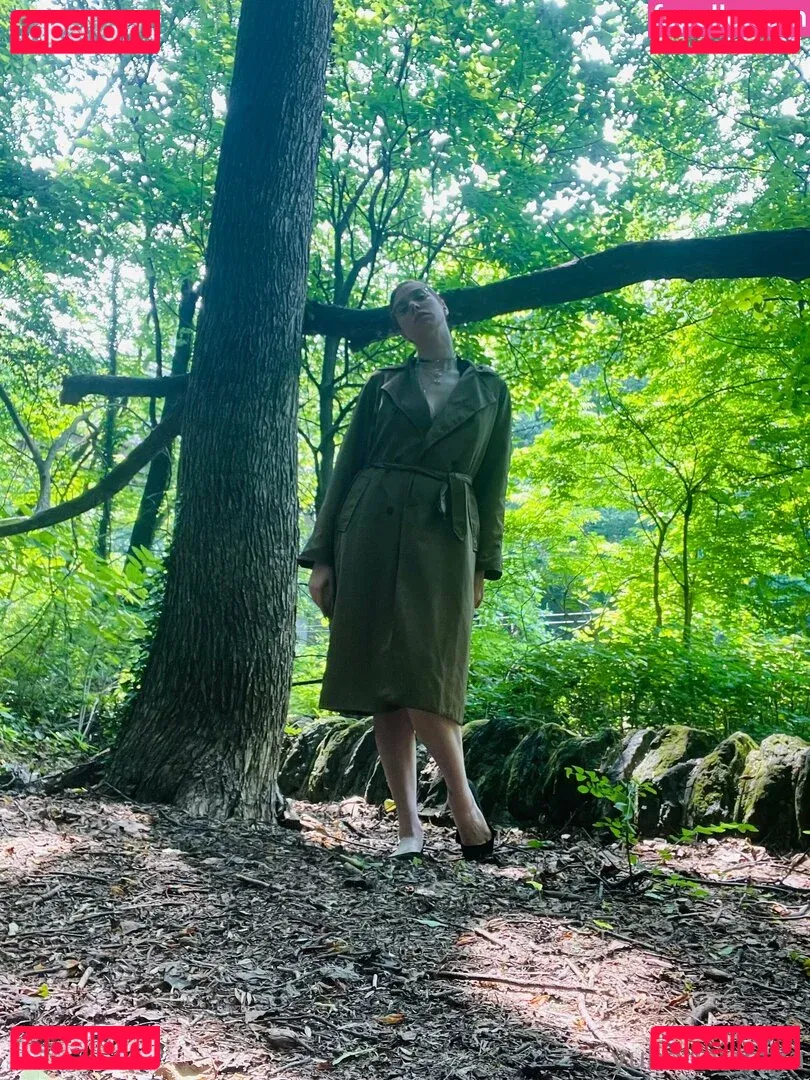 yubaba_yaga Onlyfans Photo Gallery 