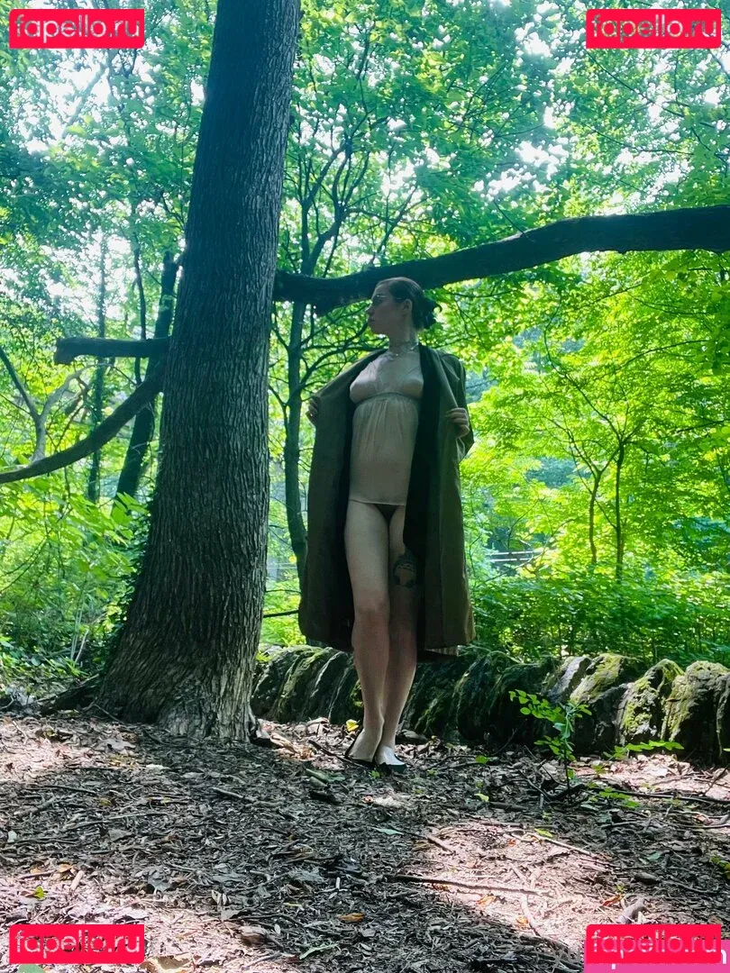 yubaba_yaga Onlyfans Photo Gallery 