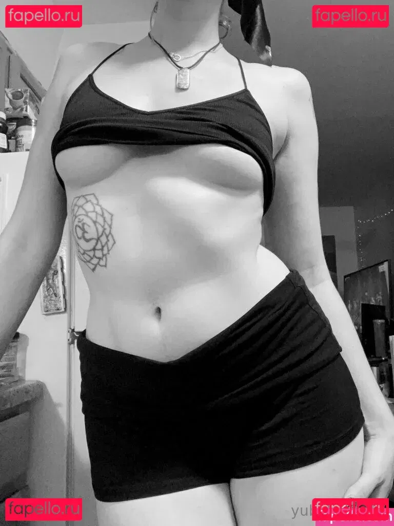 yubaba_yaga Onlyfans Photo Gallery 