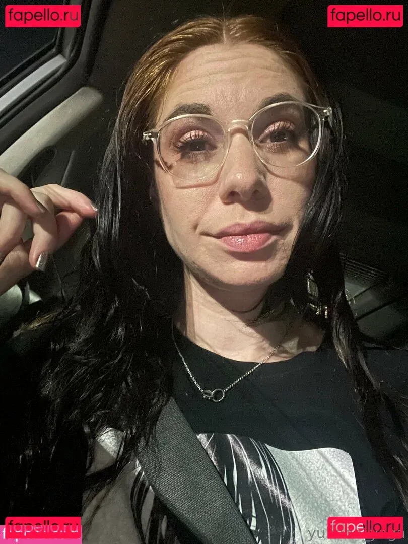 yubaba_yaga Onlyfans Photo Gallery 