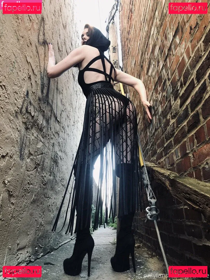 yubaba_yaga Onlyfans Photo Gallery 