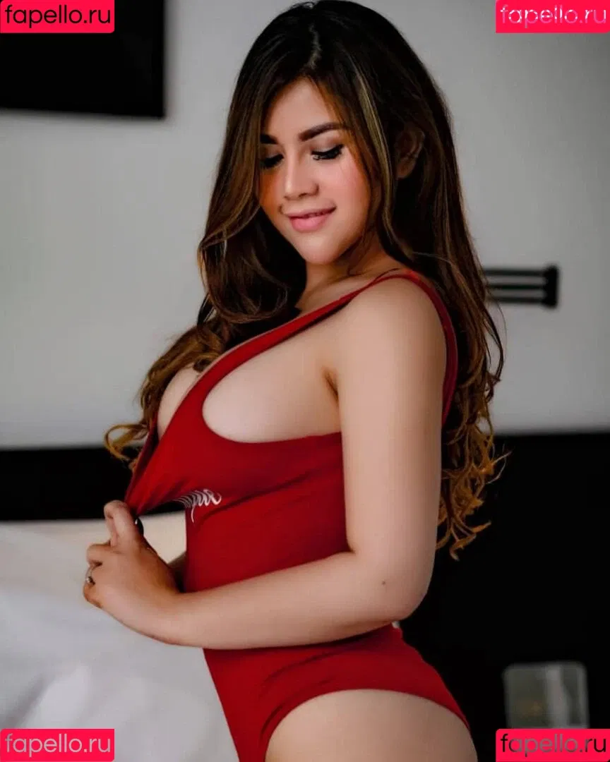 Renna Dyana Onlyfans Photo Gallery 